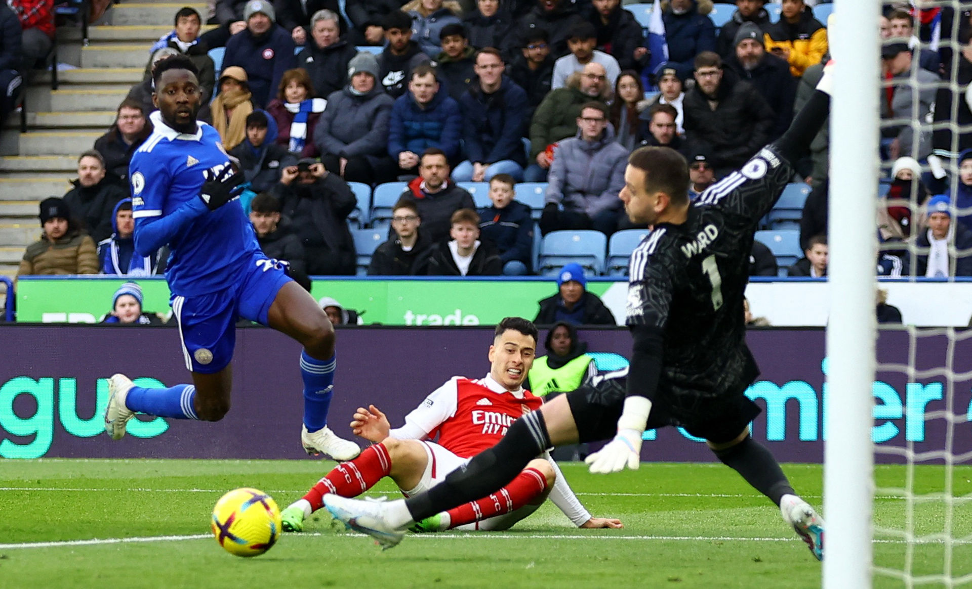 了众人瞩目 了众人瞩目